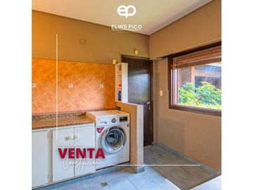 VENTA Espectacular Chalet 5 amb sobre gran lote - zona Constitución