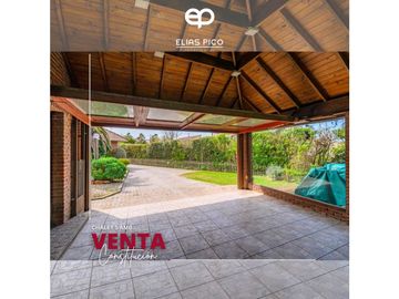 VENTA Espectacular Chalet 5 amb sobre gran lote - zona Constitución