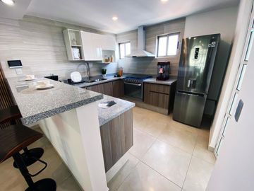 Departamento en venta en Cumbres Barreal, PENTHOUSE, a unos metros de la UDLAP