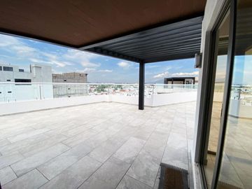 Departamento en venta en Cumbres Barreal, PENTHOUSE, a unos metros de la UDLAP