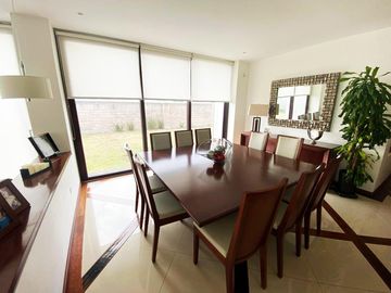 Casa en venta en Lomas de Angelópolis 1, en Cluster 222A, muy cerca de Sonata con 500m2 de jardín