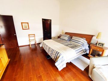 Casa en venta en Lomas de Angelópolis 1, en Cluster 222A, muy cerca de Sonata con 500m2 de jardín