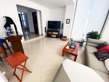 Casa en venta en Lomas de Angelópolis 1, en Cluster 222A, muy cerca de Sonata con 500m2 de jardín
