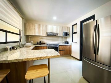 Casa en venta en Paseo del Fresno, con amplios espacios y acabados
