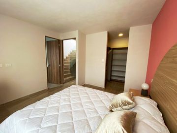 Casa en venta en Parque Castello, Mod. TERRA, Lomas de Angelópolis con alberca y amenidades