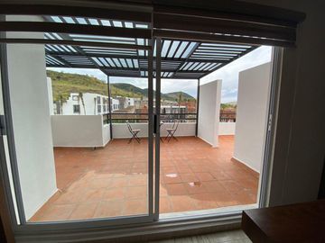 Casa en venta en Parque Castello, Mod. TERRA, Lomas de Angelópolis con alberca y amenidades