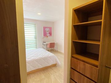 Casa en venta en Parque Castello, Mod. TERRA, Lomas de Angelópolis con alberca y amenidades