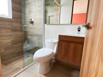 Casa en venta en Parque Castello, Mod. TERRA, Lomas de Angelópolis con alberca y amenidades