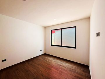 Casa en venta en Montebello Residencial, a unos metros de Parque Loro