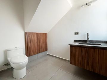 Casa en venta en Montebello Residencial, a unos metros de Parque Loro