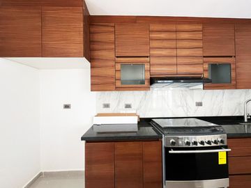 Casa en venta en Montebello Residencial, a unos metros de Parque Loro