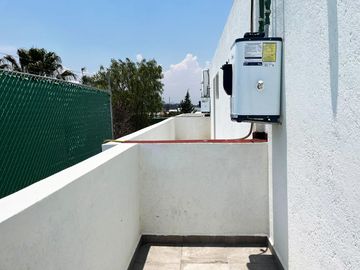 Casa en venta en Montebello Residencial, a unos metros de Parque Loro