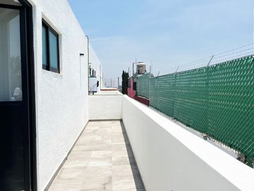 Casa en venta en Montebello Residencial, a unos metros de Parque Loro