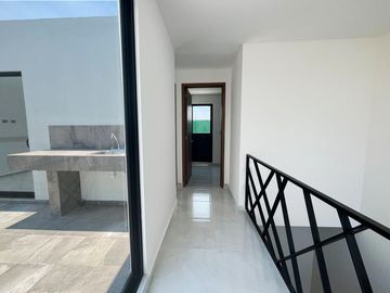 Casa en venta en Montebello Residencial, a unos metros de Parque Loro