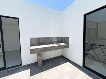 Casa en venta en Montebello Residencial, a unos metros de Parque Loro