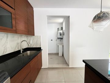 Casa en venta en Montebello Residencial, a unos metros de Parque Loro
