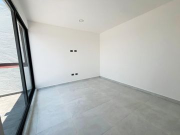 Casa en venta en Montebello Residencial, a unos metros de Parque Loro