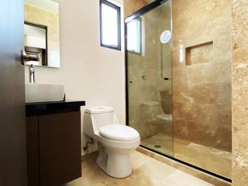 Casa en venta en Parque Real, Cuautlancingo. 2 niveles, exclusivas amenidades desde $1,994,000
