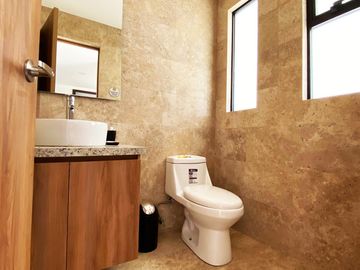 Casa en venta en Parque Real, Cuautlancingo. 3 niveles, exclusivas amenidades desde $2,600,750