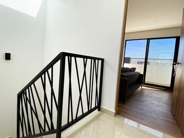 Casa en venta en Parque Real, Cuautlancingo. 3 niveles, exclusivas amenidades desde $2,600,750