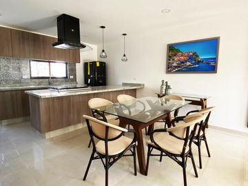 Casa en venta en Parque Real, Cuautlancingo. 3 niveles, exclusivas amenidades desde $2,600,750