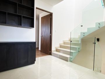 Casa en venta en Parque Real, Cuautlancingo. 3 niveles, exclusivas amenidades desde $2,600,750