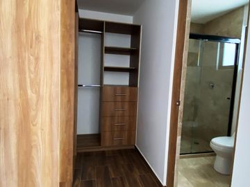 Casa en venta en Parque Real, Cuautlancingo. 3 niveles, exclusivas amenidades desde $2,600,750