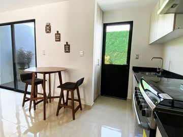 Casa en venta en Parque Real, Cuautlancingo. 3 niveles, exclusivas amenidades desde $2,600,750
