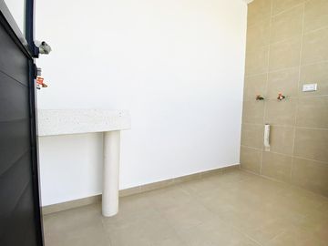 Casa en venta en Parque Real, Cuautlancingo. 3 niveles, exclusivas amenidades desde $2,600,750
