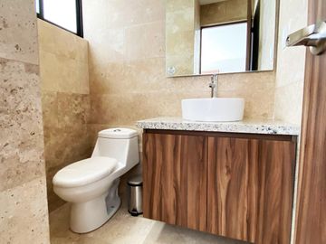 Casa en venta en Parque Real, Cuautlancingo. 3 niveles, exclusivas amenidades desde $2,600,750