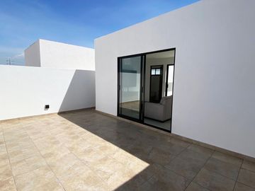 Casa en venta en Parque Real, Cuautlancingo. 3 niveles, exclusivas amenidades desde $2,600,750