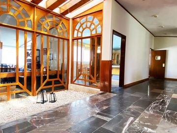 Casa en venta en Fracc. Fundadores de Zavaleta, con alberca, palapa, jardín y más de 1,000m2