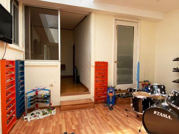 Casa en venta en Fracc. Fundadores de Zavaleta, con alberca, palapa, jardín y más de 1,000m2