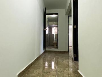 Casa en venta en zona de Ciudad Judicial, totalmente REMODELADA Y AMPLIADA
