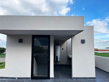 Casas en venta en Monterreal con diseño único e innovador a 15min. del Aeropuerto de Puebla y Cerro Zapotecas