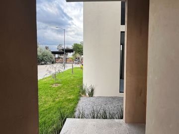 Casas en venta en Monterreal con diseño único e innovador a 15min. del Aeropuerto de Puebla y Cerro Zapotecas