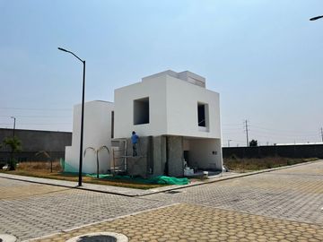 Casas en venta en Monterreal con diseño único e innovador a 15min. del Aeropuerto de Puebla y Cerro Zapotecas