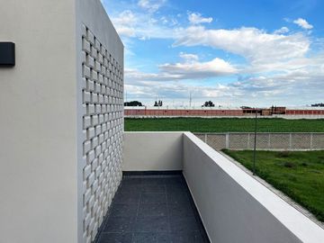 Casas en venta en Monterreal con diseño único e innovador a 15min. del Aeropuerto de Puebla y Cerro Zapotecas