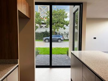 Casas en venta en Monterreal con diseño único e innovador a 15min. del Aeropuerto de Puebla y Cerro Zapotecas