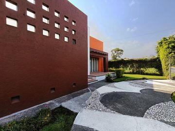 Casa en venta en Fracc. Solares, ubicado en Atlixco a 10 min del Centro, ideal para vivir o de descanso