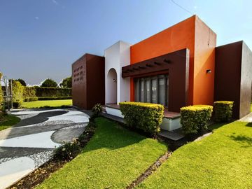 Casa en venta en Fracc. Solares, ubicado en Atlixco a 10 min del Centro, ideal para vivir o de descanso