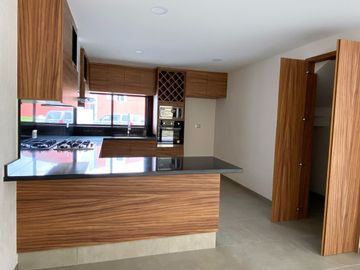 Casa en venta en Maranta Residencial, San Diego. Con increíbles acabados y distribución ideal