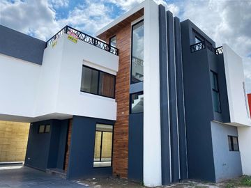 Casa en venta en Maranta Residencial, San Diego. Con increíbles acabados y distribución ideal