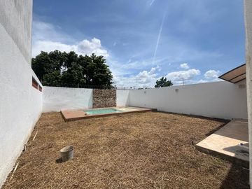 CASA EN RENTA EN PRIVADA ZONA ALTABRISA