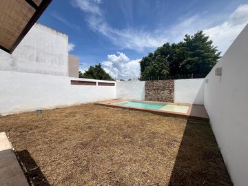 CASA EN RENTA EN PRIVADA ZONA ALTABRISA