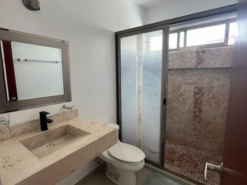 CASA EN RENTA EN PRIVADA ZONA ALTABRISA