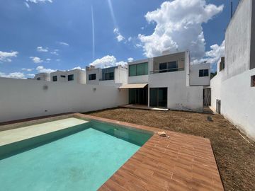 CASA EN RENTA EN PRIVADA ZONA ALTABRISA
