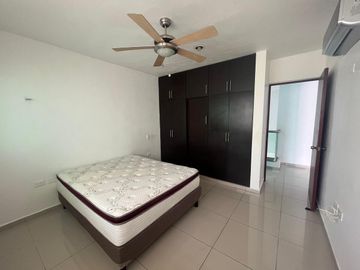 CASA EN RENTA EN PRIVADA ZONA ALTABRISA