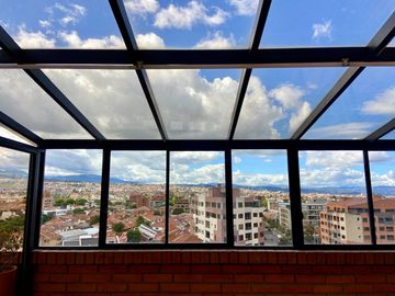 HERMOSO DEPARTAMENTO EN VENTA,  SECTOR VIRGEN DE BRONCE