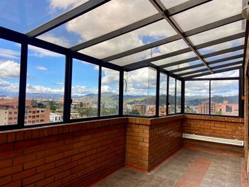 HERMOSO DEPARTAMENTO EN VENTA,  SECTOR VIRGEN DE BRONCE